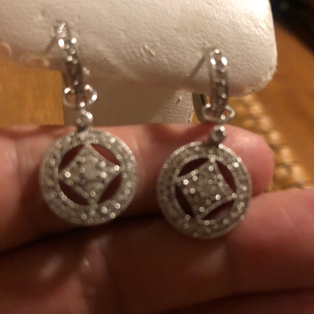 Earrings sterling silver.